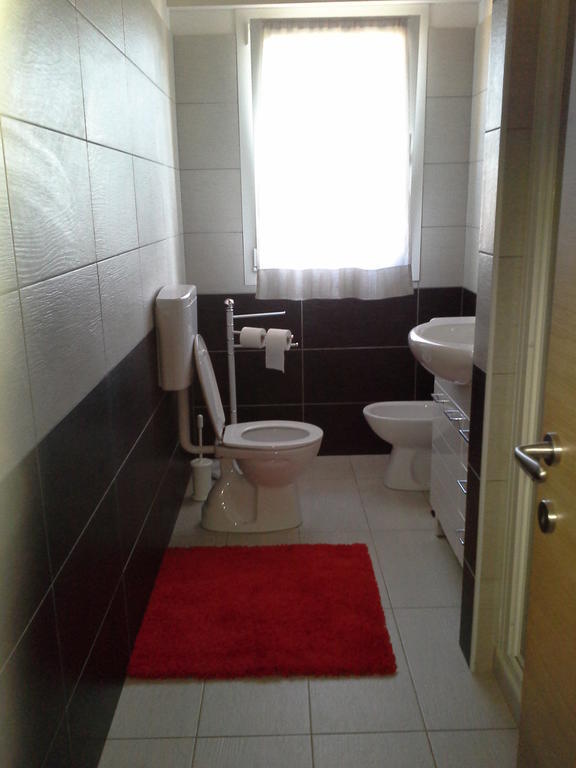 B&B S'Ena Suni Cameră foto