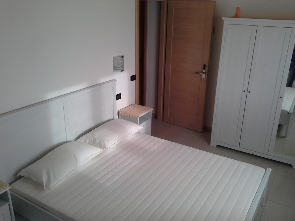 B&B S'Ena Suni Cameră foto